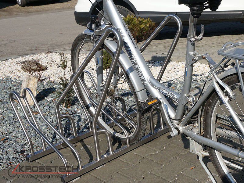 Stojak na rowery CROSS-5 z barierką inox