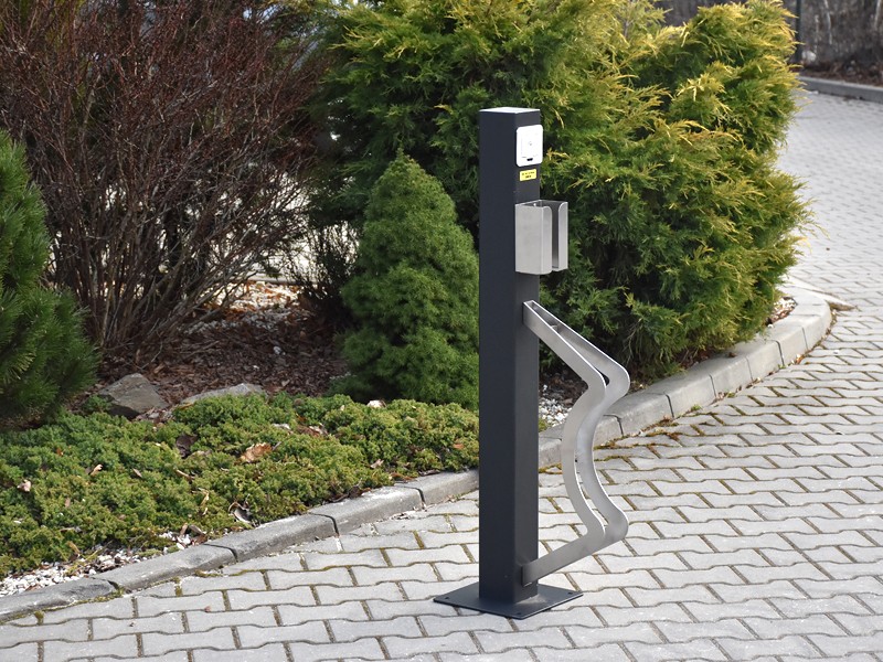 Stojak na 1 rower "Orion" ze stacją ładowania rowerów elektrycznych